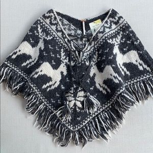 NWT FREE PEOPLE Cropped Reindeer Poncho Sweater